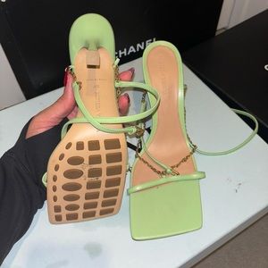 Bottega Veneta Green Heels Modern Design